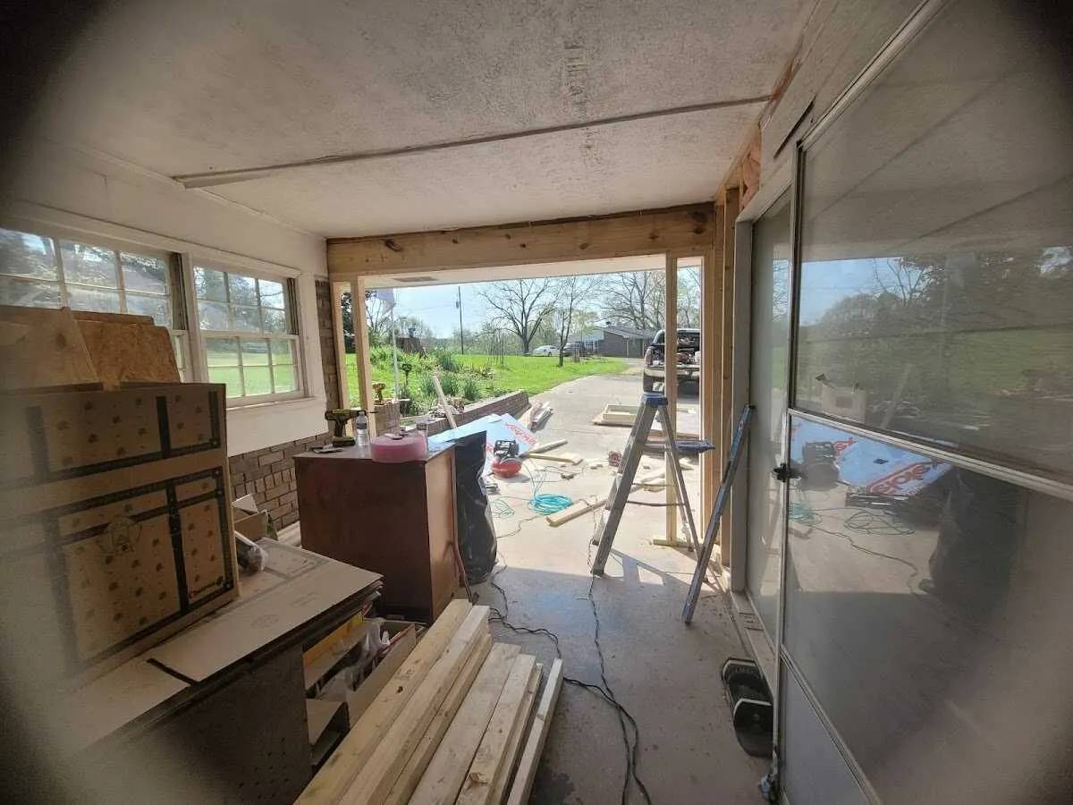 Air movers and dehumidifier for Drying & Dehumidification in Gretna